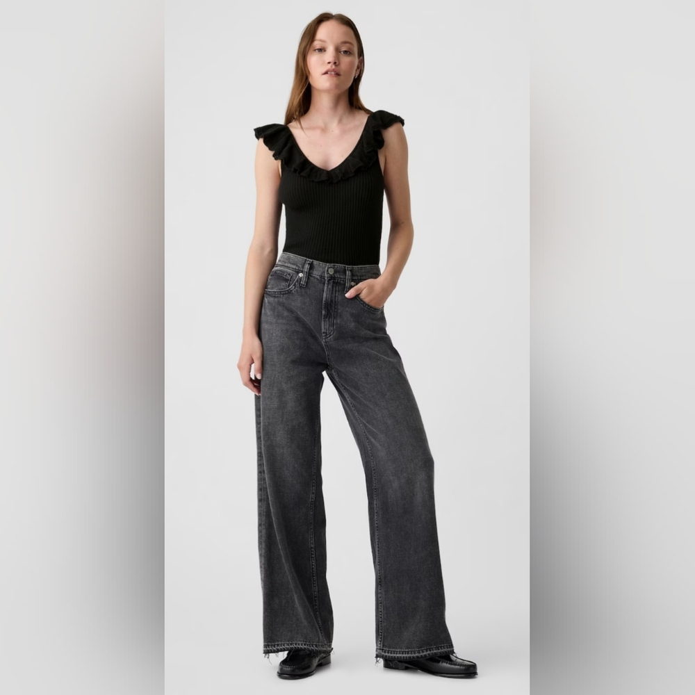 GAP Factory Women's Sleeveless Ruffle Edge Sweater Tank Top Sz XXL BLK - Picture 3 of 13